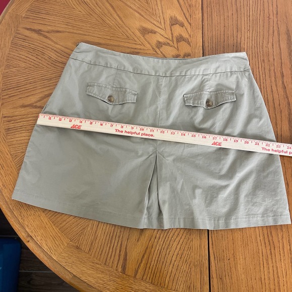 Dockers Golf Khaki Skort Women Sz 14 rarely used - Picture 5 of 8